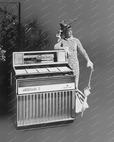 Wurlitzer Jukebox Model 3200 From 1968 Vintage 8x10 Reprint Of Old Photo - Photoseeum
