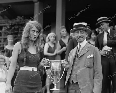 Beauty Contest Winner 1922 Vintage 8x10 Reprint Of Old Photo - Photoseeum