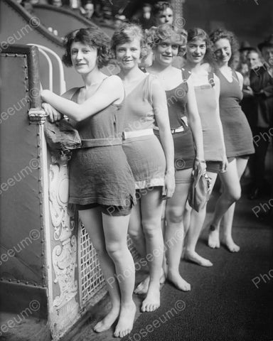 Excited Beauty Contestants Vintage 8x10 Reprint Of Old Photo - Photoseeum