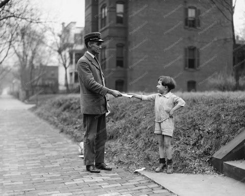 Child Hands Santa Letter to Mailman 1920 8x10 Reprint Of Old Photo - Photoseeum