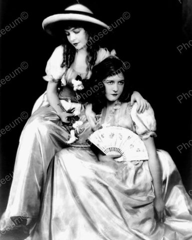 Dorothy Gish & Lilliann Gish Vintage 8x10 Reprint Of Old Photo - Photoseeum