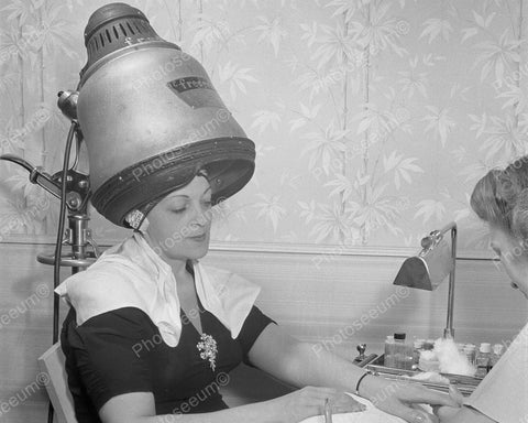 Dome Hair Dryer 1942 Vintage 8x10 Reprint Of Old Photo - Photoseeum