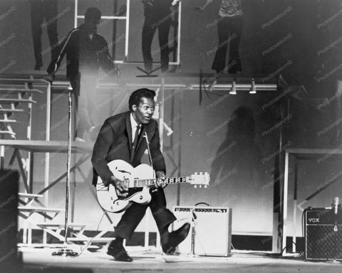 Chuck Berry In Concert Vintgage  8x10 Reprint Of Old Photo - Photoseeum