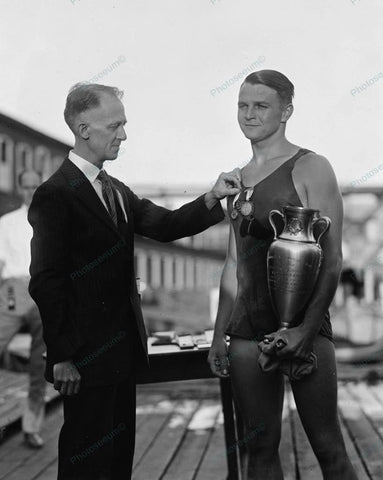Clarence Ross Winner First 3 Mile Swimming Race 1925 8x10 Reprint Of Old Photo - Photoseeum