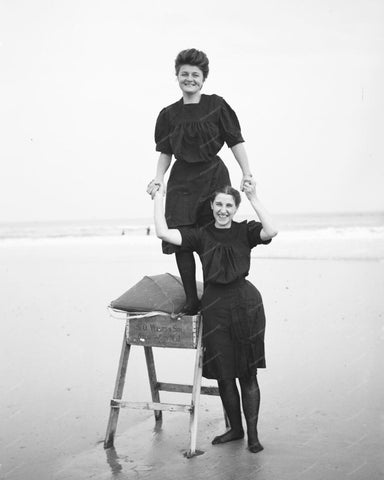 Bathing Beauties Playing Atlantic City Beach Vintage 8x10 Reprint Of Old Photo - Photoseeum
