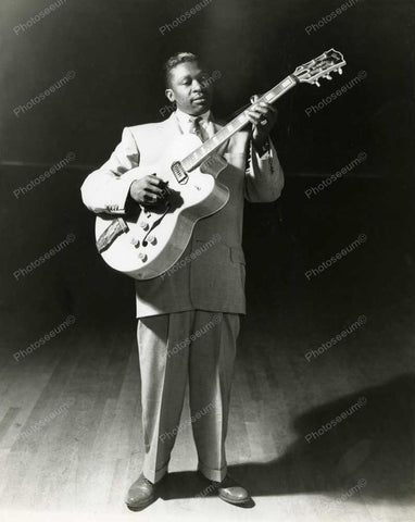 BB King Blues Guitar King Vintage 8x10 Reprint Of Old Photo - Photoseeum