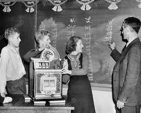 Slot Machine Math Odds 1939 Vintage 8x10 Reprint Of Old Photo - Photoseeum