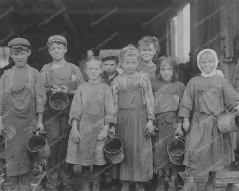 Guess Who Hates their Oyster Shucker Job 8x10 Reprint Of Old Photo - Photoseeum