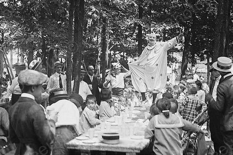 Glen Echo Picnic Clown Scene 1920s 4x6 Reprint Of Old Photo - Photoseeum