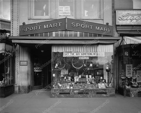 Get The Boy Something He Wants.....Sports 1923 Vintage 8x10 Reprint Of Old Photo - Photoseeum