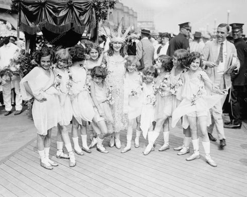 Miss America 1921 & Girls Strike a Pose 8x10 Reprint Of Old Photo - Photoseeum