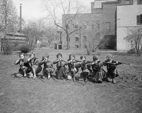 University Girls Rifle Team 1920 Vintage 8x10 Reprint Of Old Photo - Photoseeum