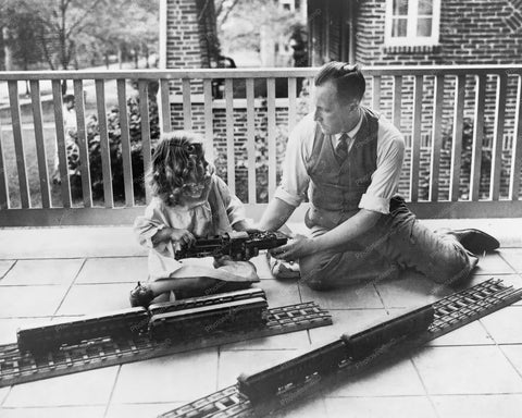 Daddy & Llittle Girl Play Electric Train 8x10 Reprint Of Old Photo - Photoseeum
