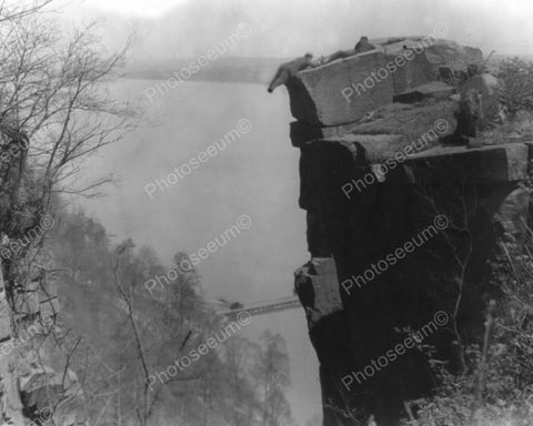 Houdini Dangles Off Cliff In Movie 1900s 8x10 Reprint Of Old Photo - Photoseeum