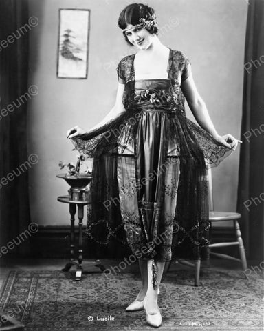 Model Poses For Portrait Vintage 1920s Reprint 8x10 Old Photo - Photoseeum