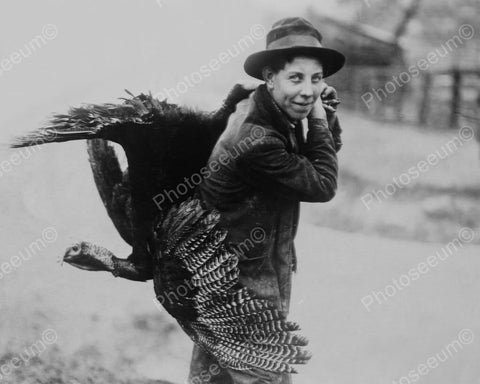 Carrying Home The Thanksgiving Turkey 8x10 Reprint Of Old Photo - Photoseeum