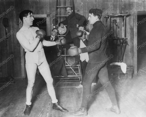 Boxers Training At Coopers Gym 1915 Vintage 8x10 Reprint Of Old Photo - Photoseeum