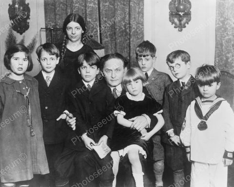 Houdini Poses With 8 Kids! 8x10 Reprint Of Old Photo - Photoseeum