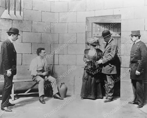 Houdini In Movie Scene 1900s 8x10 Reprint Of Old Photo - Photoseeum