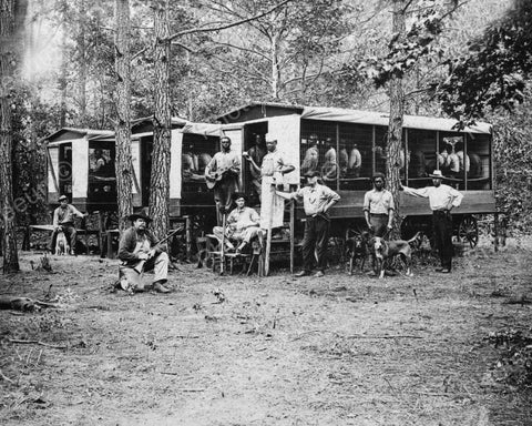 Prisioners Kept Captive in Prision Wagons 1910 8x10 Reprint Of Old Photo - Photoseeum