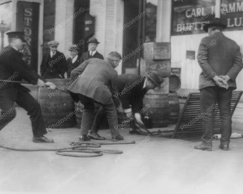 Prohibition Officers Raiding Restaurant 1923 Vintage 8x10 Reprint Of Old Photo - Photoseeum