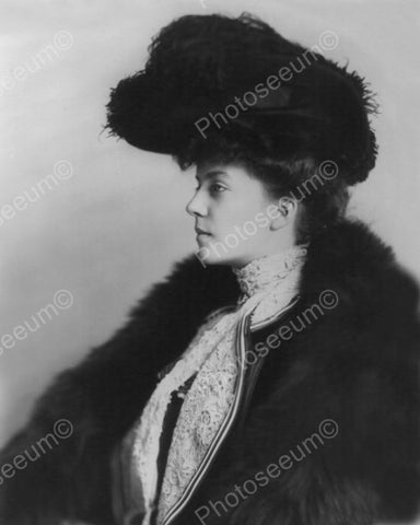 Victorian Lady In Fur Profile 1800s 8x10 Reprint Of Old Photo - Photoseeum