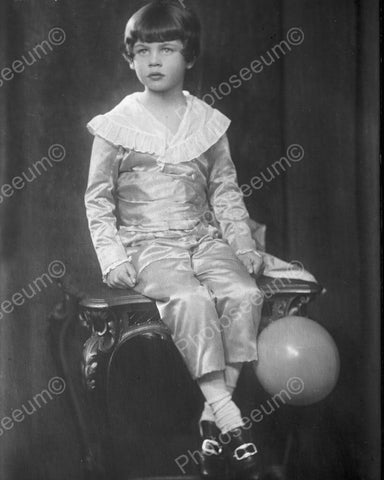 Small Boy Poses With Balloon In Portrait 8x10 Reprint Of Old Photo - Photoseeum