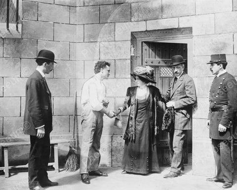Houdini In Movie Scene Circa 1900s 8x10 Reprint Of Old Photo - Photoseeum