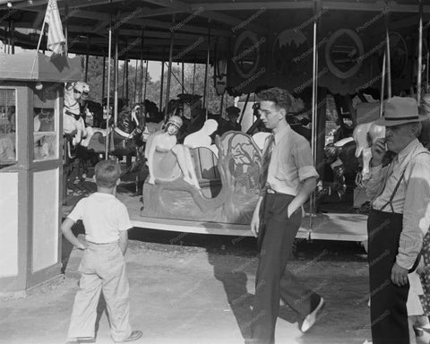 Carousel Amusement Park Scene Ohio 8x10 Reprint Of Old Photo - Photoseeum
