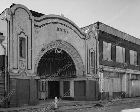 Daisy Movie Theater Vintage 8x10 Reprint Of Old Photo - Photoseeum