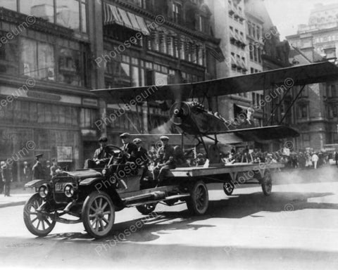 Airplane Runs In New York Parade 1910s 8x10 Reprint Of Old Photo - Photoseeum