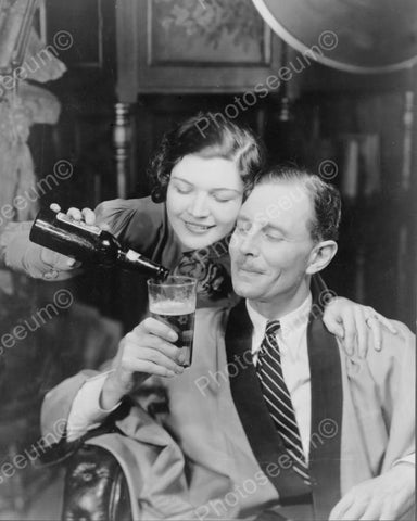 Distinguished Couple Share A Beer 1950s 8x10 Reprint Of Old Photo - Photoseeum