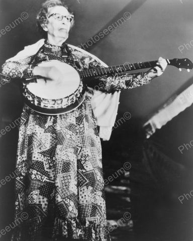 Grandma Playing Banjo Vintage 8x10 Reprint Of Old Photo - Photoseeum