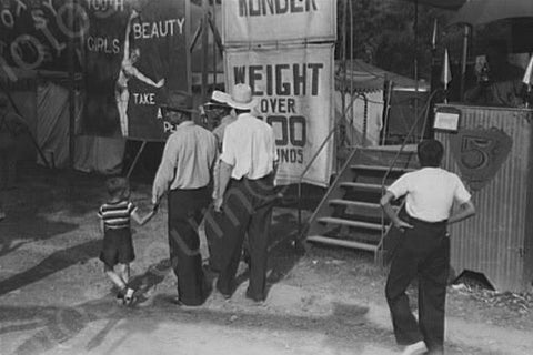 Kentucky Fair at Midway Carnival  4x6 Reprint Of 1940s Old Photo - Photoseeum