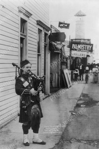 Scottish Bagpiper On Coney Island 1910s 4x6 Reprint Of Old Photo - Photoseeum