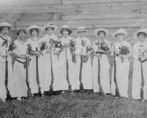 Trap Shooting Ladies Pose With Shotguns 8x10 Reprint Of Old Photo - Photoseeum