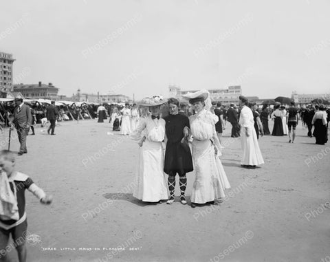 Girls Pose On Beach 1905 Vintage 8x10 Reprint Of Old Photo - Photoseeum