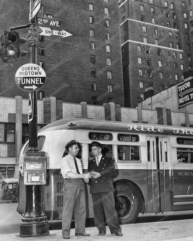 New York City Touring Bus Drivers Greet Vintage 8x10 Reprint Of Old Photo - Photoseeum