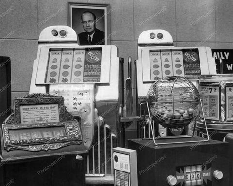Various Gambling Devices In Court 8x10 Reprint Of Old Photo - Photoseeum