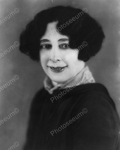 Beatrice Houdini Smiling Portrait 1900s 8x10 Reprint Of Old Photo - Photoseeum
