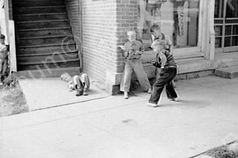 Boys In Toy Fight 1930s! 4x6 Reprint Of Old Photo - Photoseeum