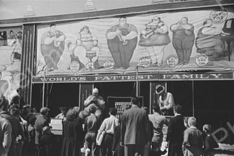 Worlds Fattest Family Sideshow On Stage Old 4x6 Reprint Of Photo? - Photoseeum