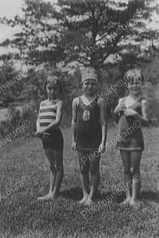 Young Girls In Vintage Bathing Suits 1900 4x6 Reprint Of Old Photo - Photoseeum