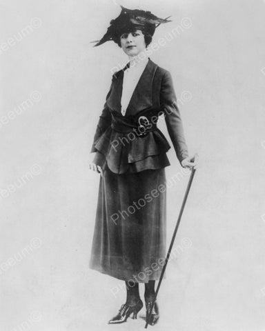 Woman Models Fancy Clothes To Go Out 1918 Vintage 8x10 Reprint Of Old Photo - Photoseeum