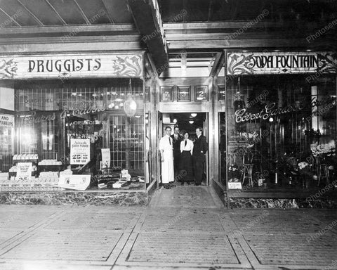 Druggists Soda Fountain Vintage 8x10 Reprint Of Old Photo - Photoseeum