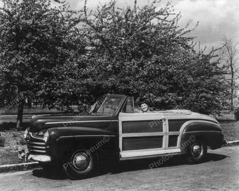 Ford Sportsman 1946 Convertible Auto 8x10 Reprint Of Old Photo - Photoseeum