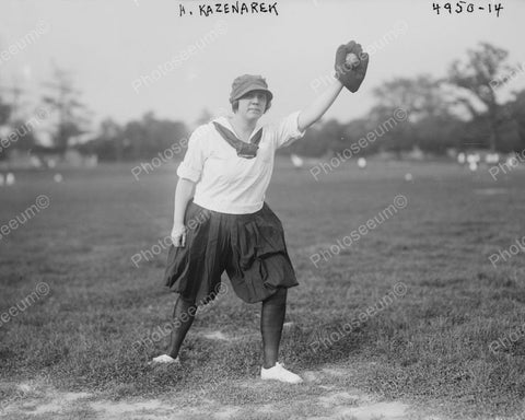 Woman Baseball Player 1918 Vintage 8x10 Reprint Of Old Photo - Photoseeum