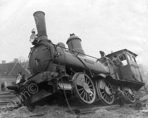 Train Locomotive After Railway Accident Vintage 8x10 Reprint Of Old Photo - Photoseeum