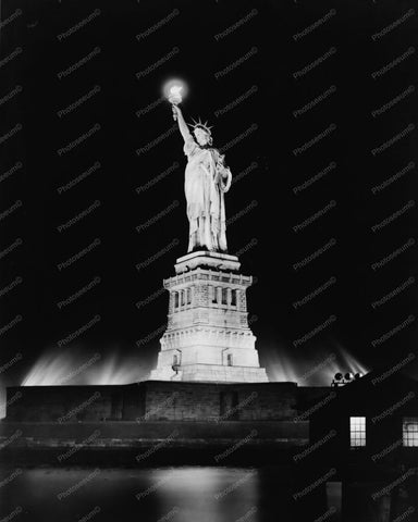 Statue Of Liberty Lit Up At Night 1910s 8x10 Reprint Of Old Photo - Photoseeum