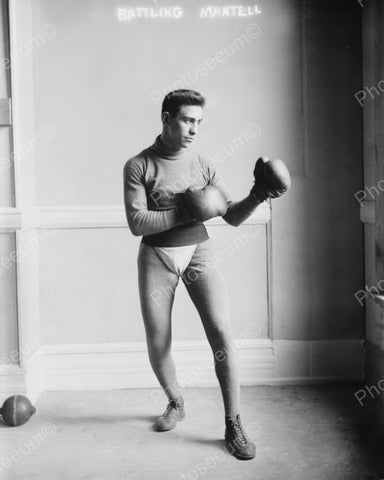 Boxer Battling Mantell 1910 Vintage 8x10 Reprint Of Old Photo - Photoseeum